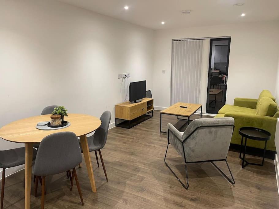 Luxury 2 Bedroom In The Heart Of Apartamento *